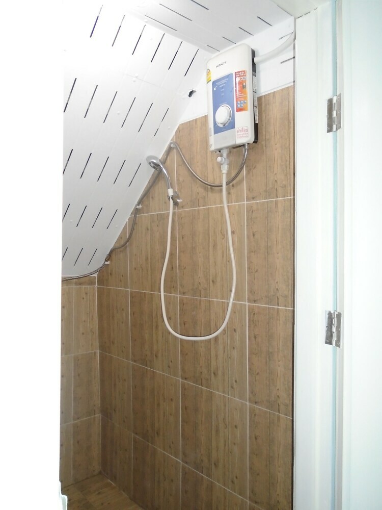 Hostal Panda Hostel Phuket - Adults Only