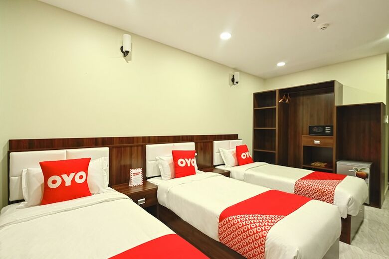 Oyo 118 Golden Crown Hotel