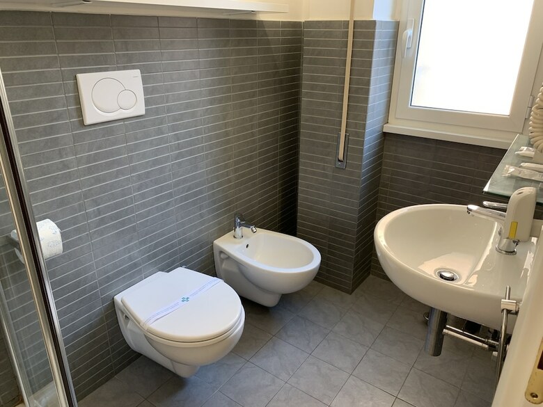 Hotel Tiburtina Suites