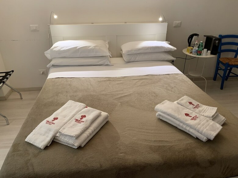 Hotel Tiburtina Suites