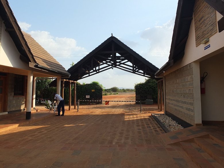 Bed & Breakfast Afrika Lodges - Voi