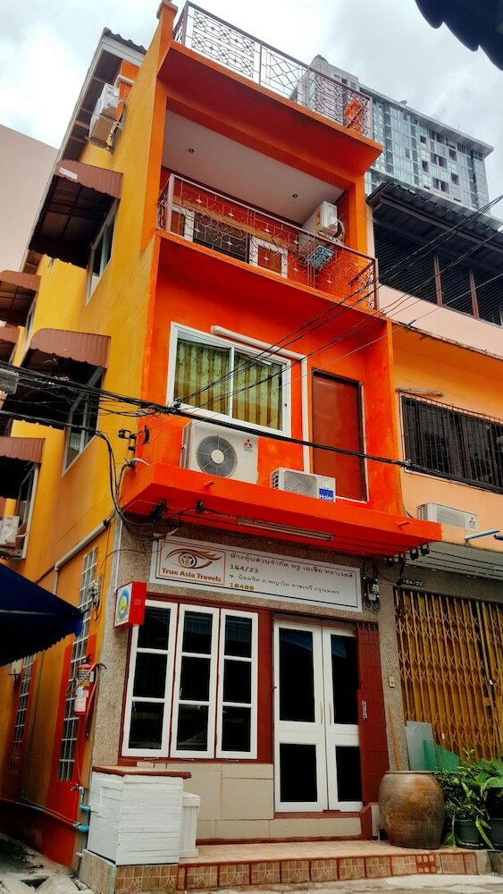 Hostal Bangkok Legend