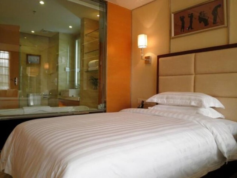 Aoyuan Golf Hotel