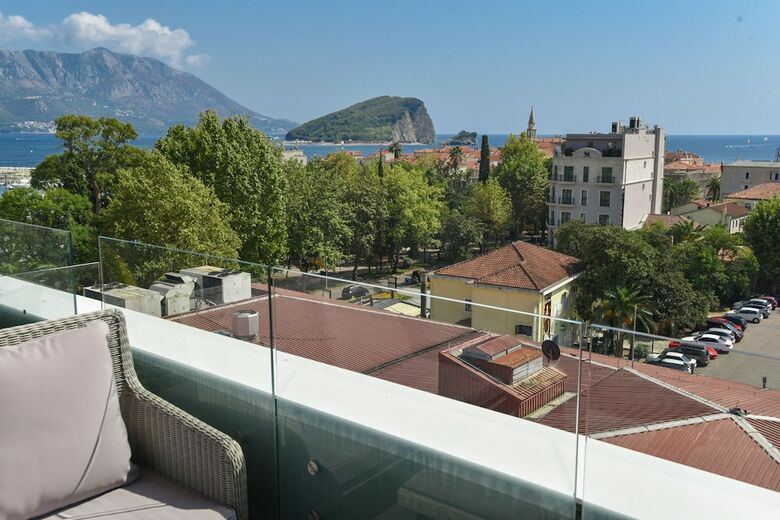 Aparthotel Royal Gardens Apartments