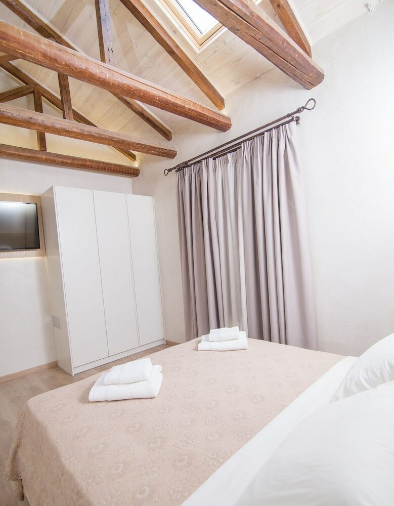Hotel Panellinion Luxury Rooms