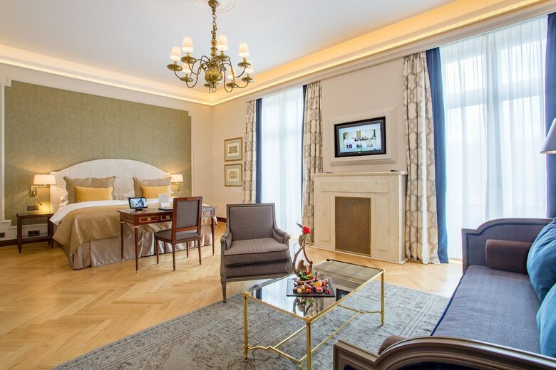 Excelsior Hotel Ernst Am Dom