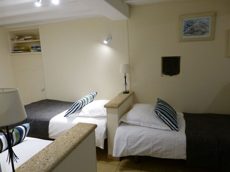 Hotel Villa Theba�de Chambres D'h�tes