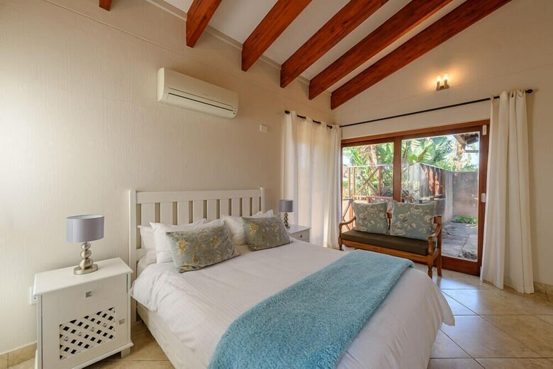 San Lameer Villa Rentals 14403