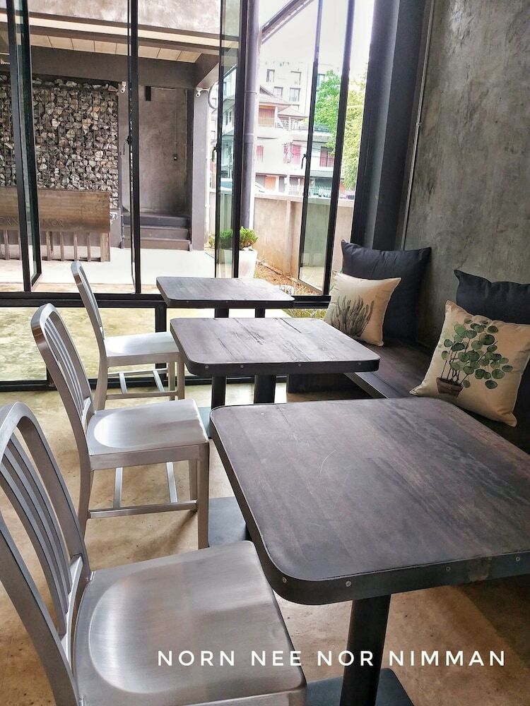 Hotel Norn Nee Nor Hostel&cafe