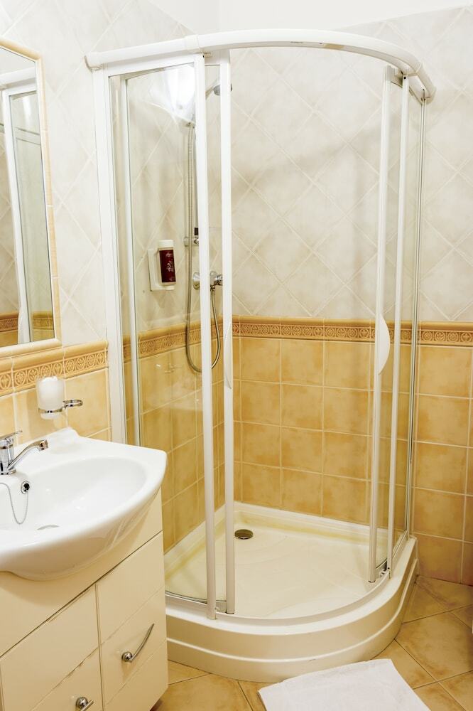 Hotel Penzi�n Hradbov�
