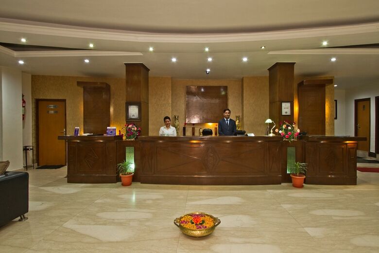 Broadways Inn - Hotel, Resort & Spa