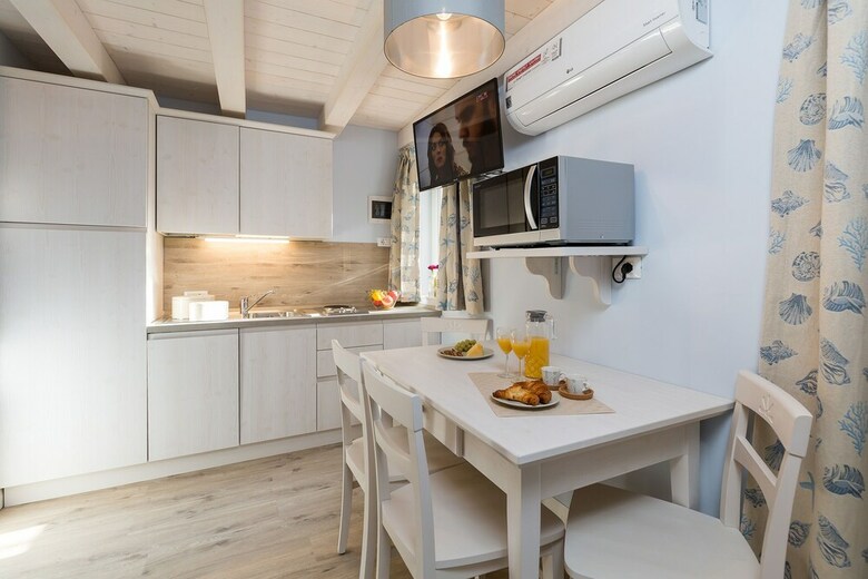 Old Town Rovinj Apartments By Irundo