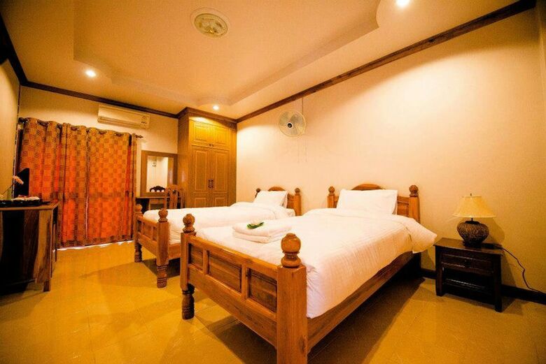 Wiphaporn Hotel