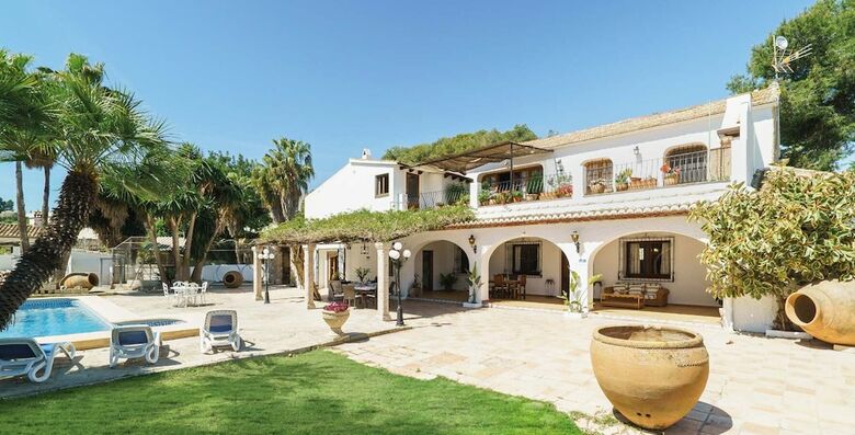 Book It Villa Moraira Caprice