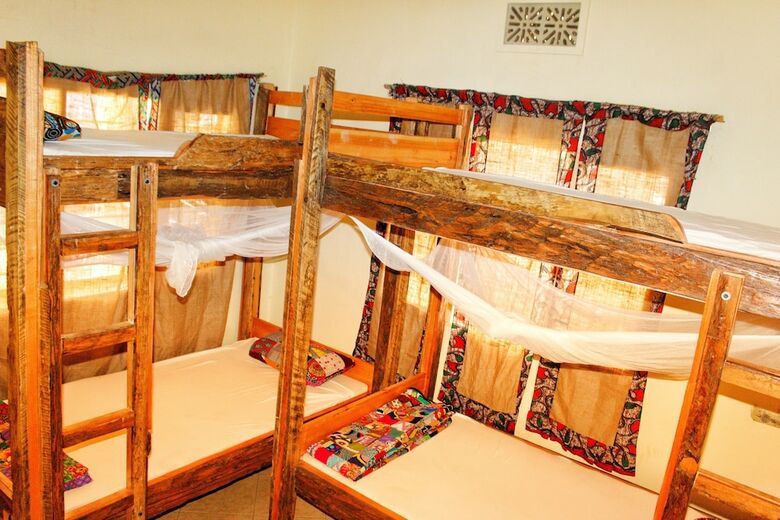 Hostal Mountain Bikes House And Eco Bungalow - Hostel