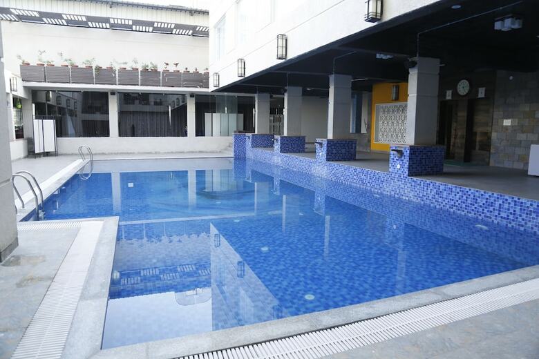 Hotel Silver Estate Resort