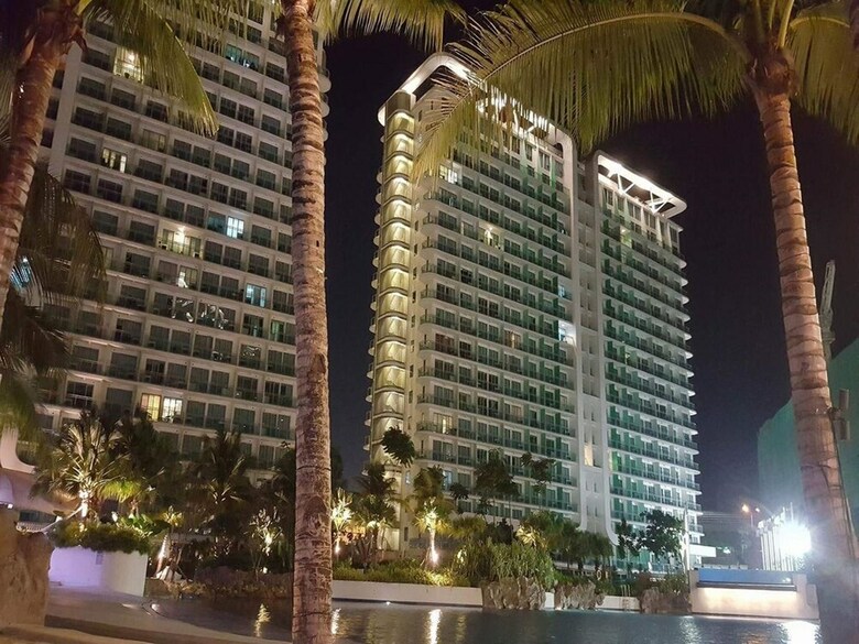 Azure Luxury Beach Suites By Vacationsph