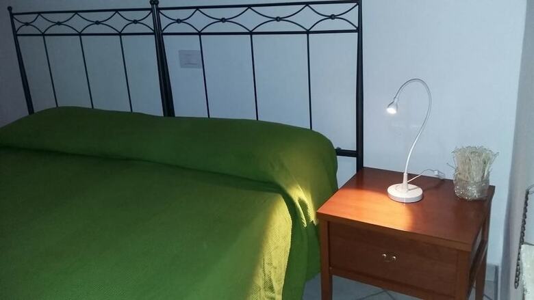 Guesthouse Il Ritrovo Di Parmenide