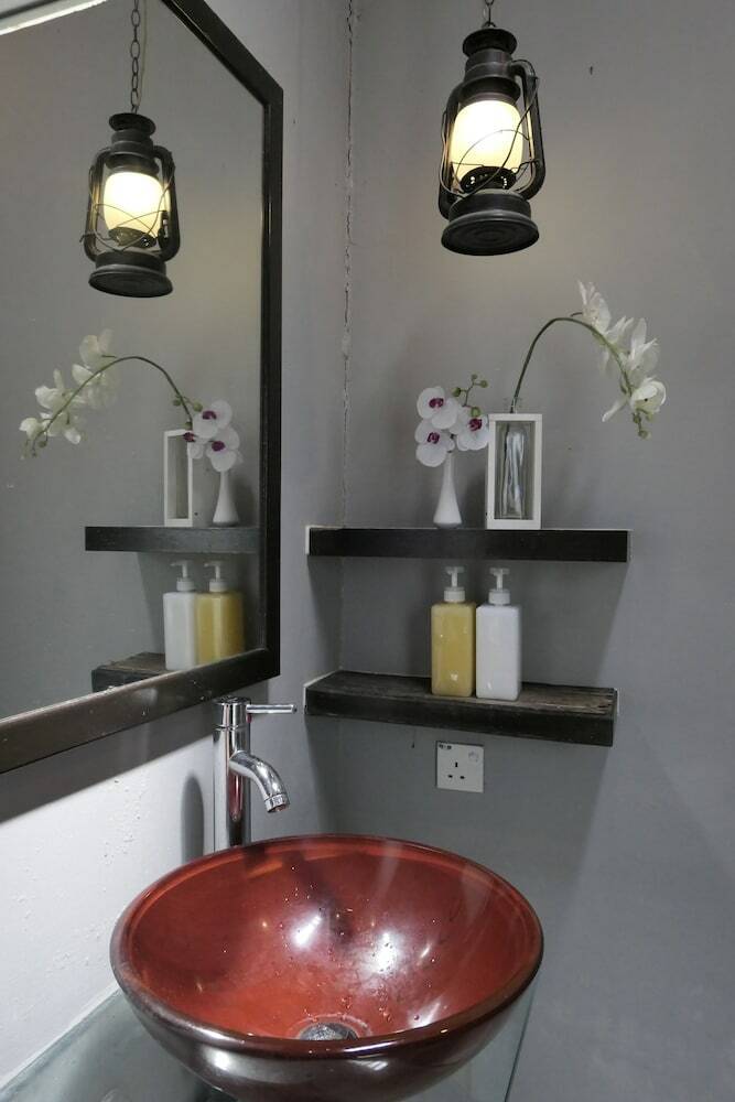 Gurney 4+1 Bali Style Tranquil Villa