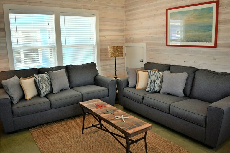 17 Royal Palms - Three Bedroom Home