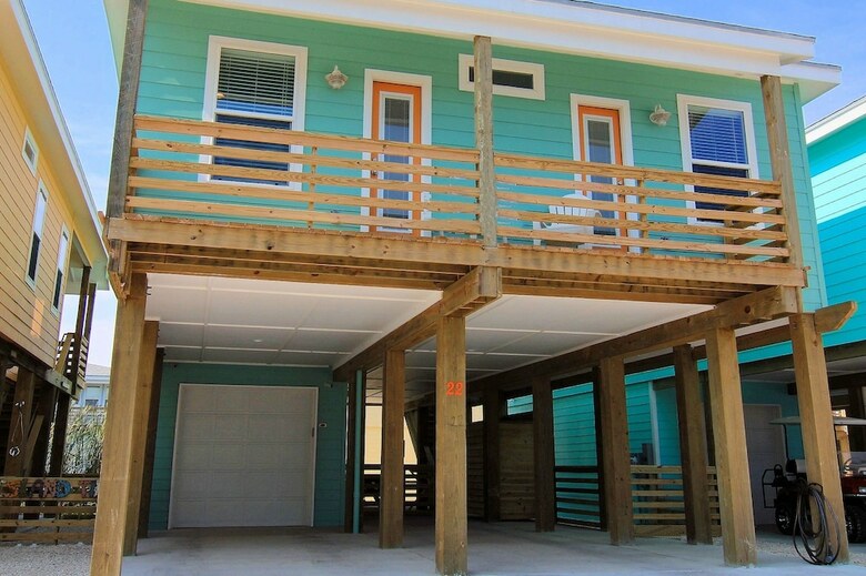 Pelicans Landing - Four Bedroom Home