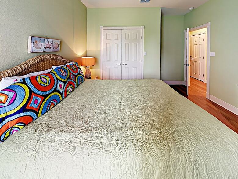 Spinnaker House - Four Bedroom Home