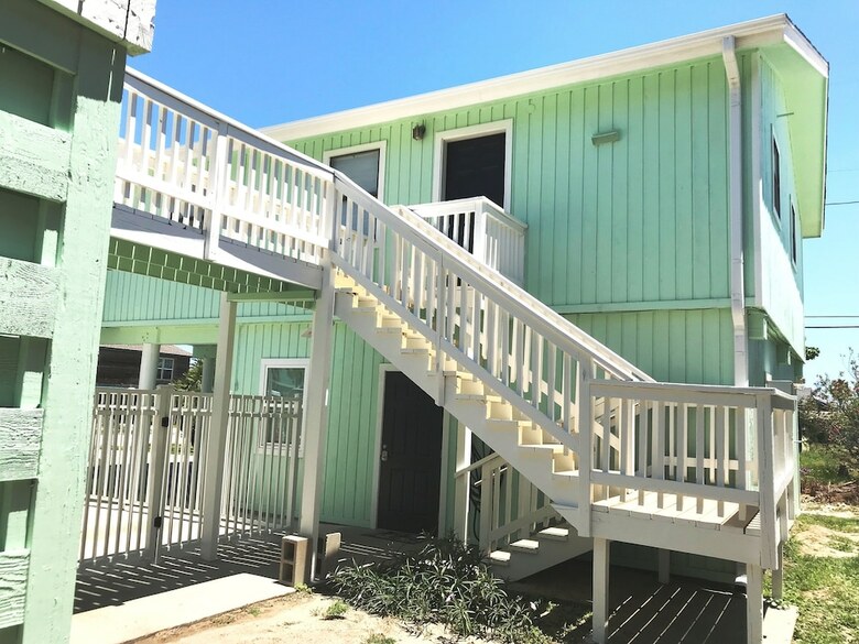 Paradise Hideout - One Bedroom Townhome