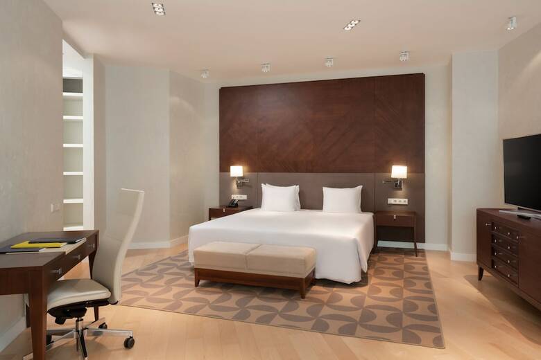 Residences Moscow ? Serviced Apartments