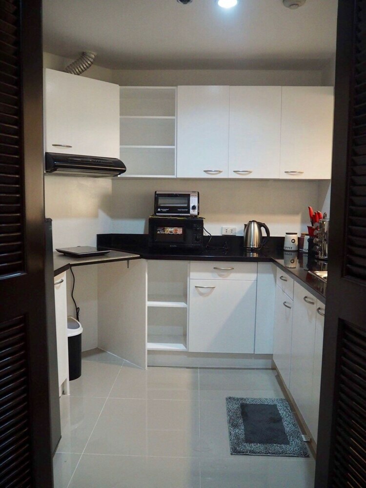 Amazing Marina Residential Suites