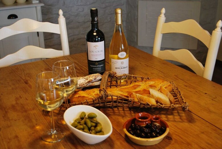 Domaine de La Bade - In A Rural Location
