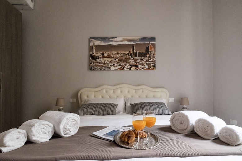 Silver Novella Luxury Apartment