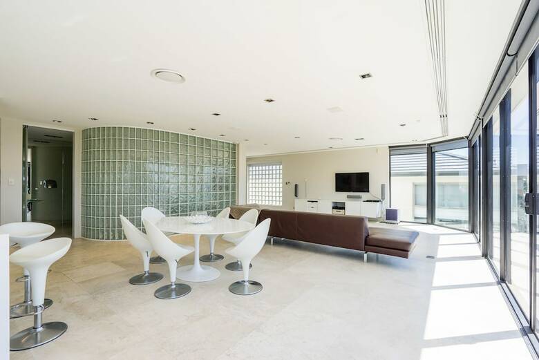 Luxurious Resort Living House