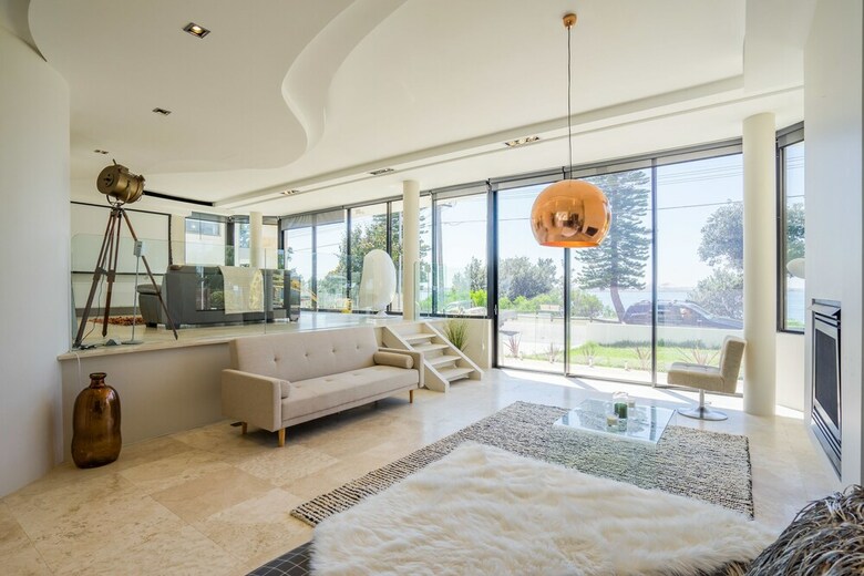 Luxurious Resort Living House