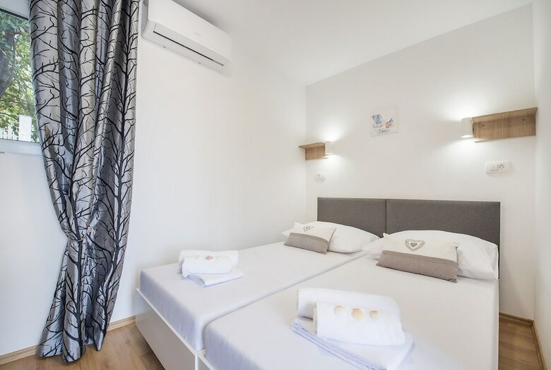 Mediteran Travel Camping Sveti Kri?