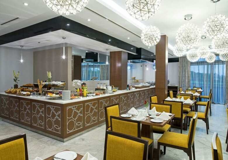 The Envoy Hotel