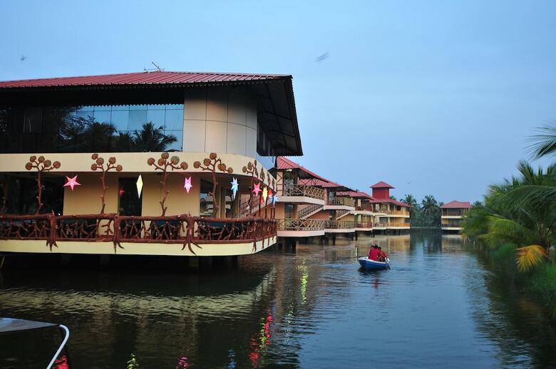 Apartamento Kalathil Lake Resort