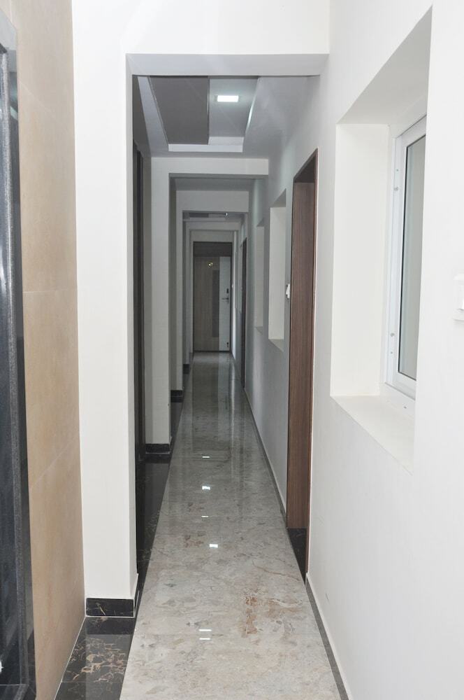Hotel Santhoshpuri