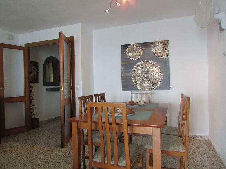 4 Bedrooms Seaview Apartment