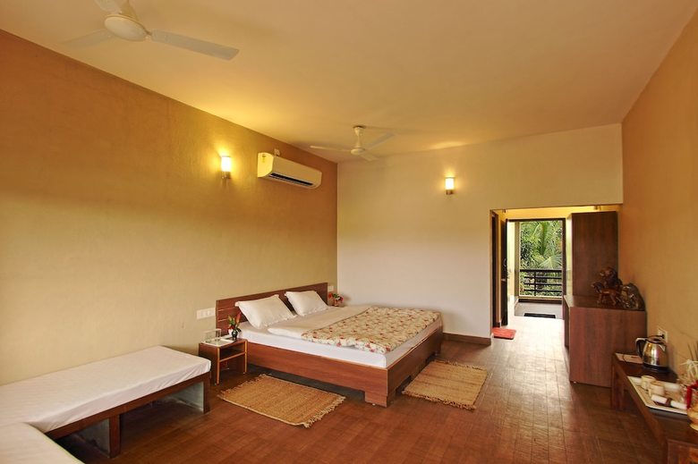 Hotel Gir Birding Lodge