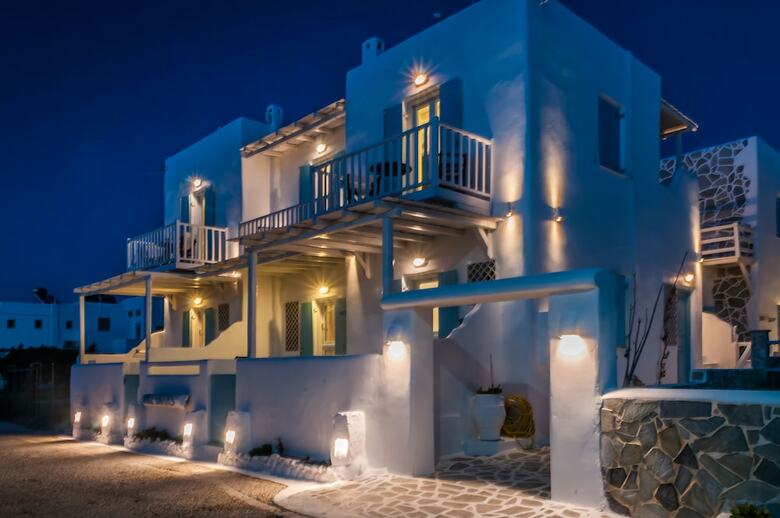 Hotel Niki Savvas Studio & Suites
