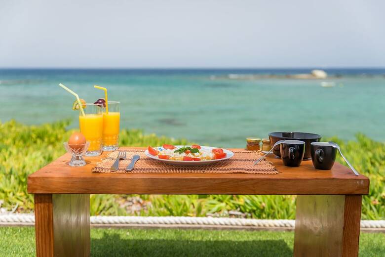 Hotel Niki Savvas Studio & Suites