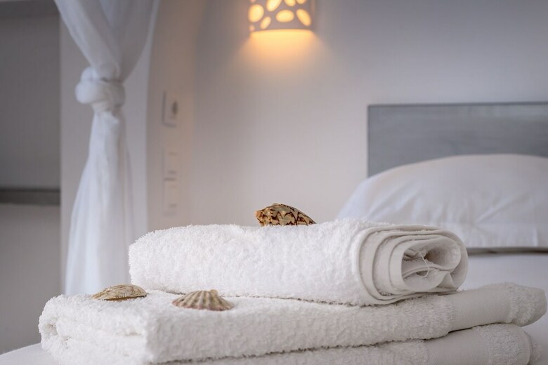 Hotel Niki Savvas Studio & Suites