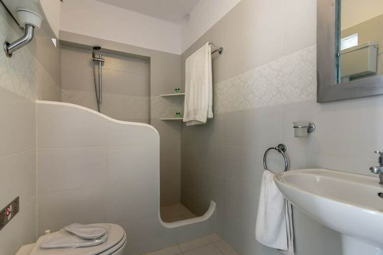 Hotel Niki Savvas Studio & Suites