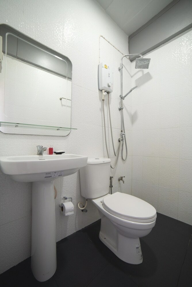 Hostal Oyo 465 Krung Kao Traveller Lodge