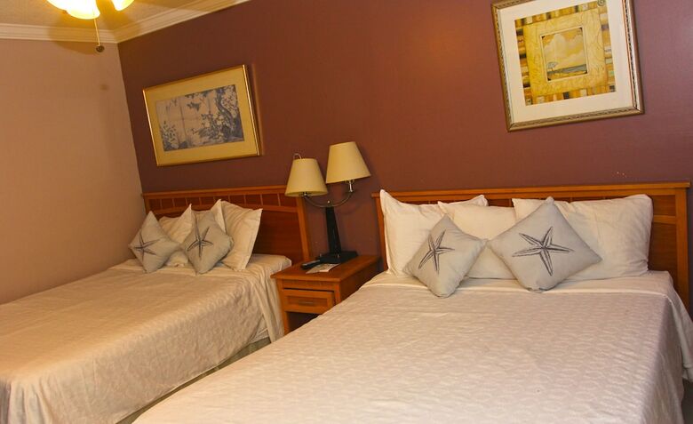 Hotel Paradise Oceanfront Hbh