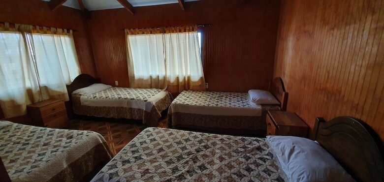 Hostal Hostel Camping Mihinoa