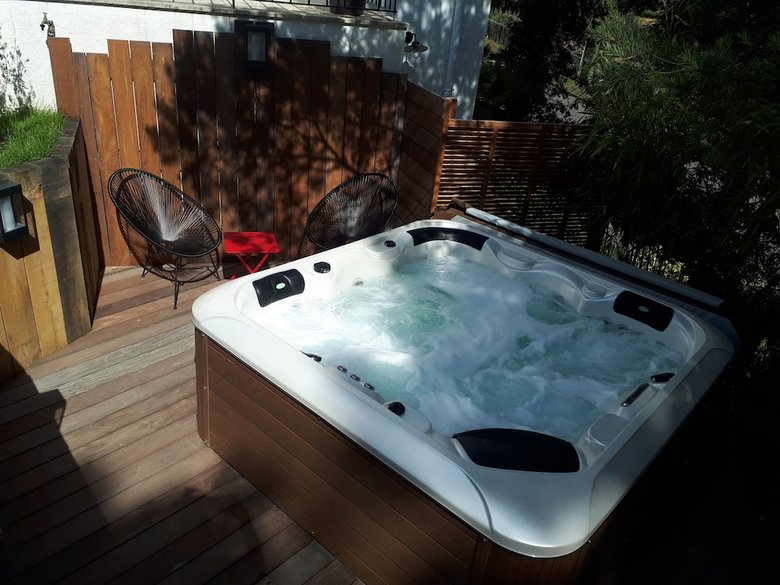 Bed & Breakfast A L'ombre Des Pins - Chambres D'h�tes