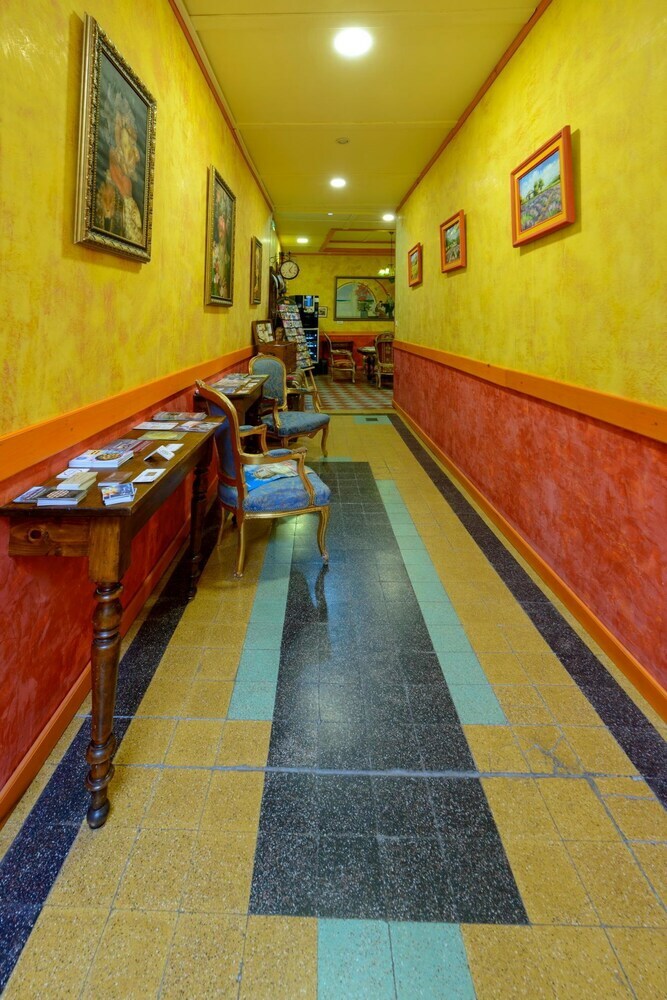 Hotel Les Arcades Le Lion D'or