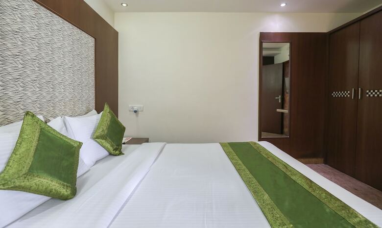 Hotel Treebo Select Grand Premier Suites