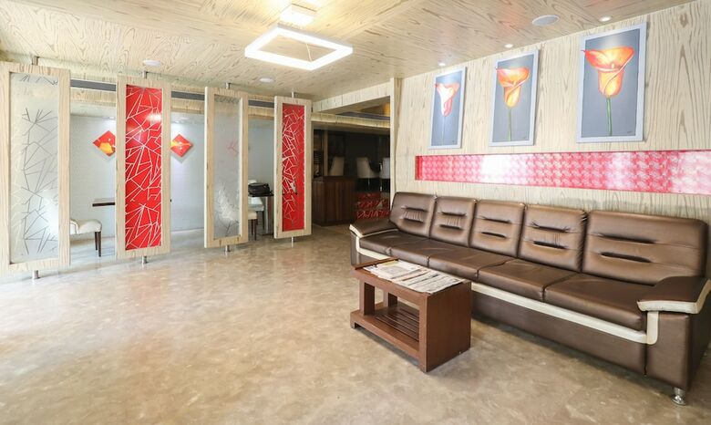 Hotel Treebo Select Grand Premier Suites